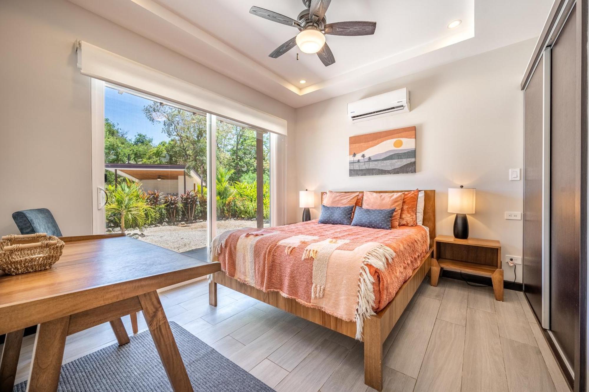The Point Apartment Playa Avellana Room photo