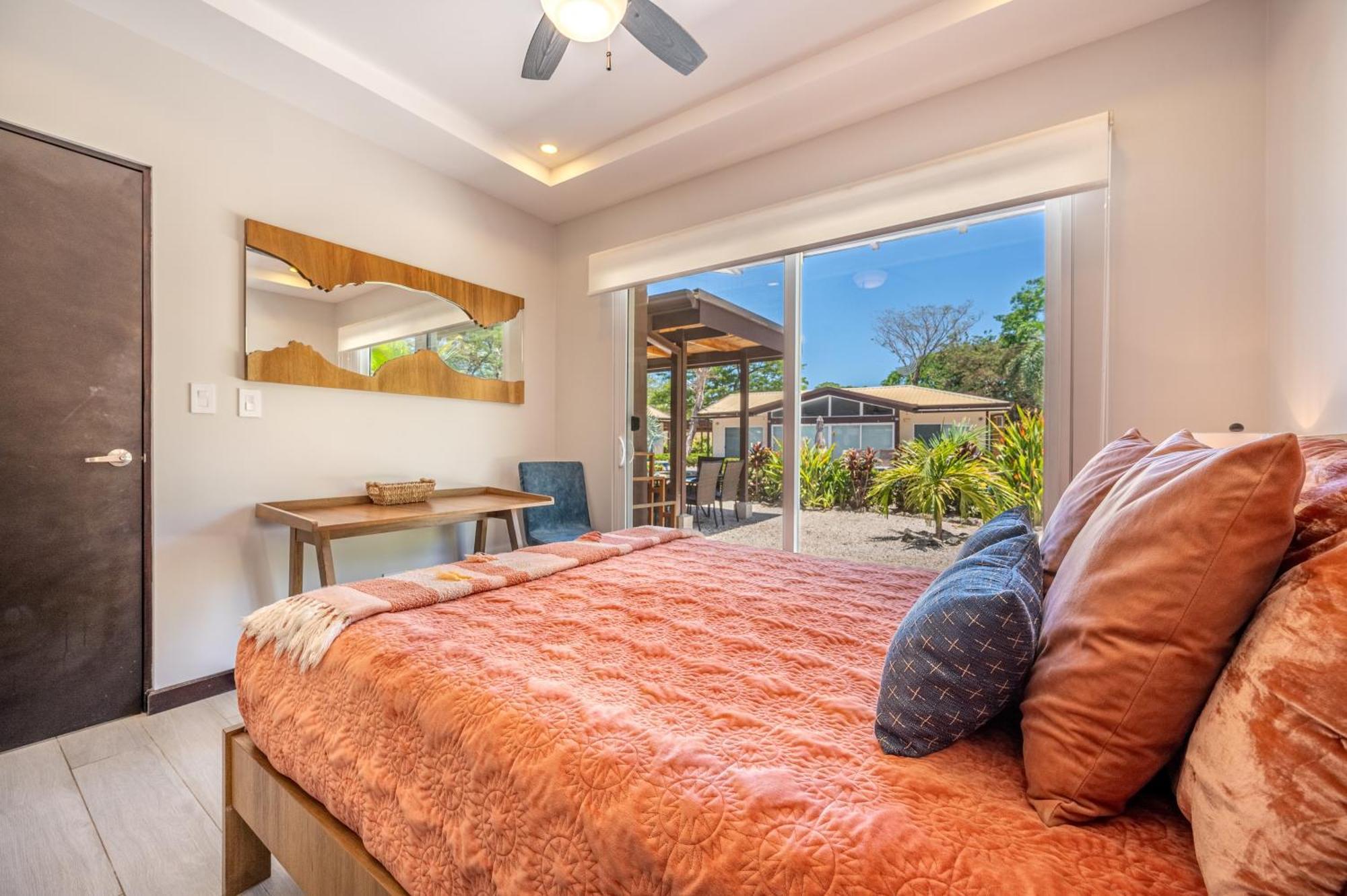 The Point Apartment Playa Avellana Room photo